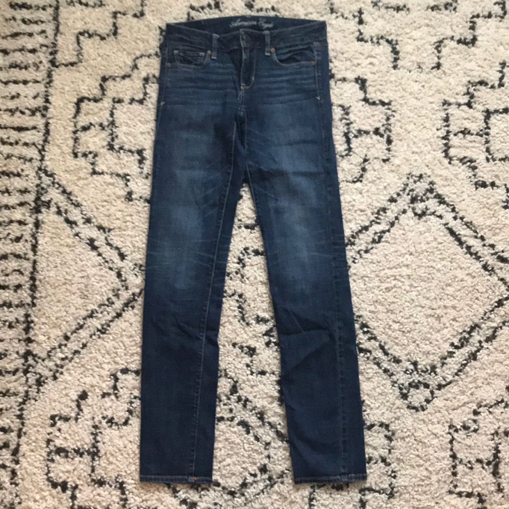 Dark wash American Eagle Stretch skinnies
